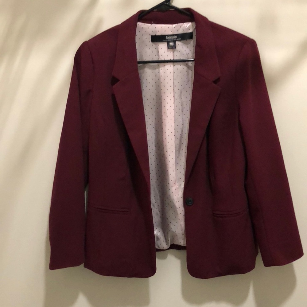Kenzie blazer size medium